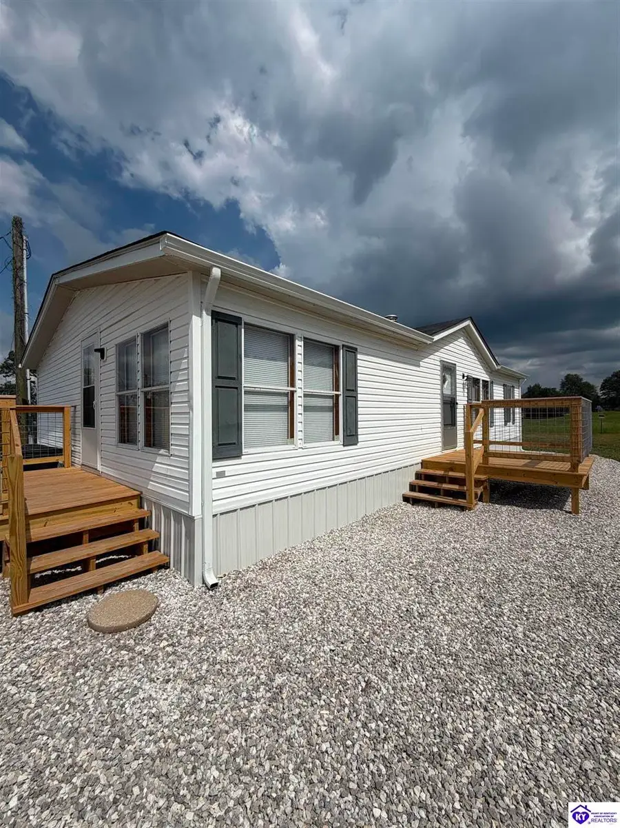 70 Youngstown Road, Hardyville, KY 42746 - #3