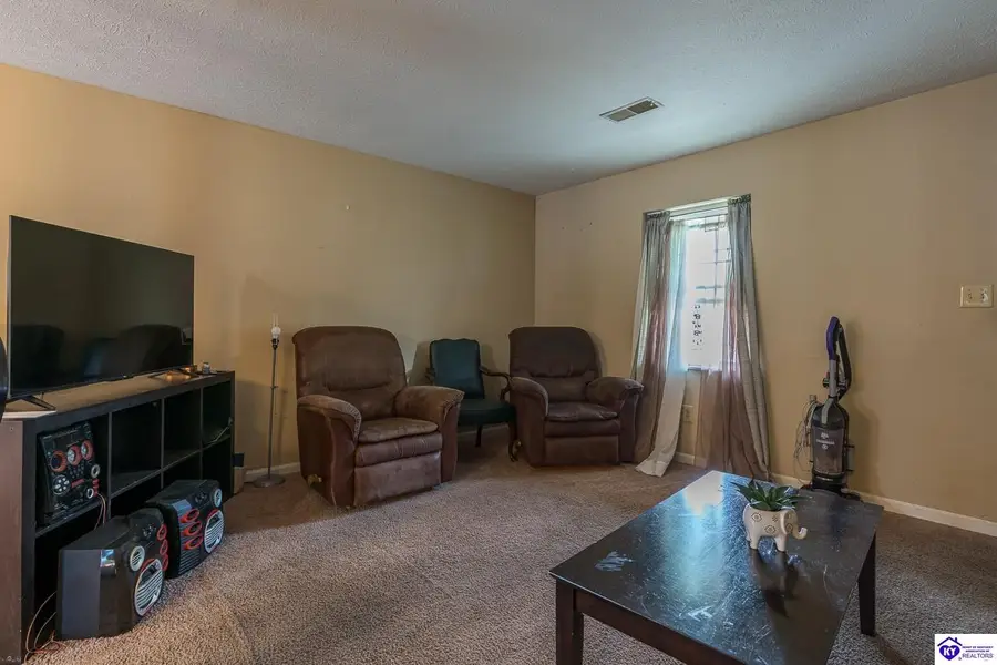 104 Wintergreen Drive, Radcliff, KY 40160 - #3