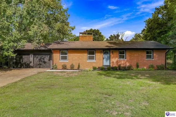 386 S Deepwood Drive, Radcliff, KY 40160-2320