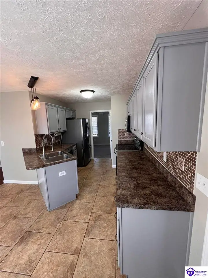 136 Westbourne Court, Radcliff, KY 40160 - #3