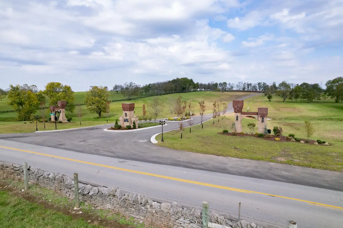 121 Lamplight Landing, Nicholasville, KY 40356 - Image #1