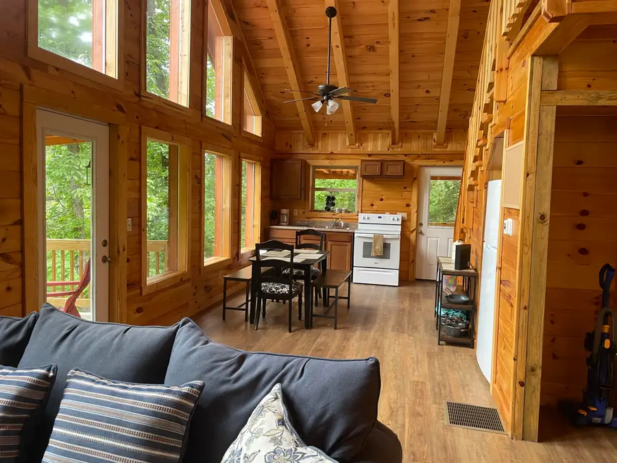 131 Robbie Ridge Road, Slade, KY 40376 - Image #2