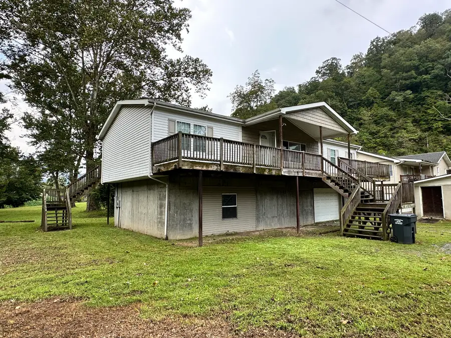 117 Kelly Street, Evarts, KY 40828 - Image #2