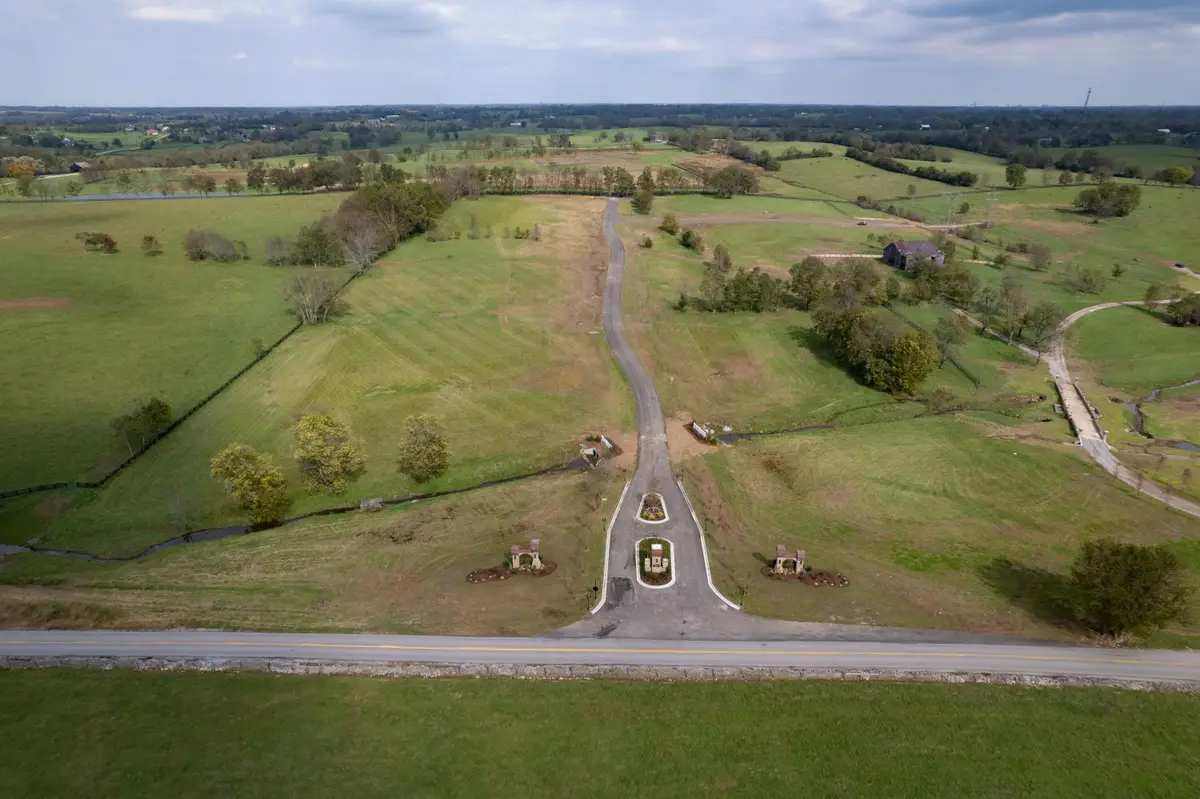 112 Lamplight Landing, Nicholasville, KY 40356 - Image #1