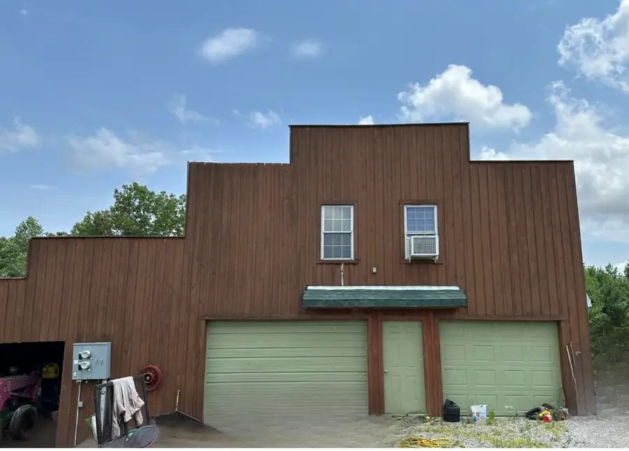 4626 Pine Grove Road Road, Crab Orchard, KY 40419 - Image #2