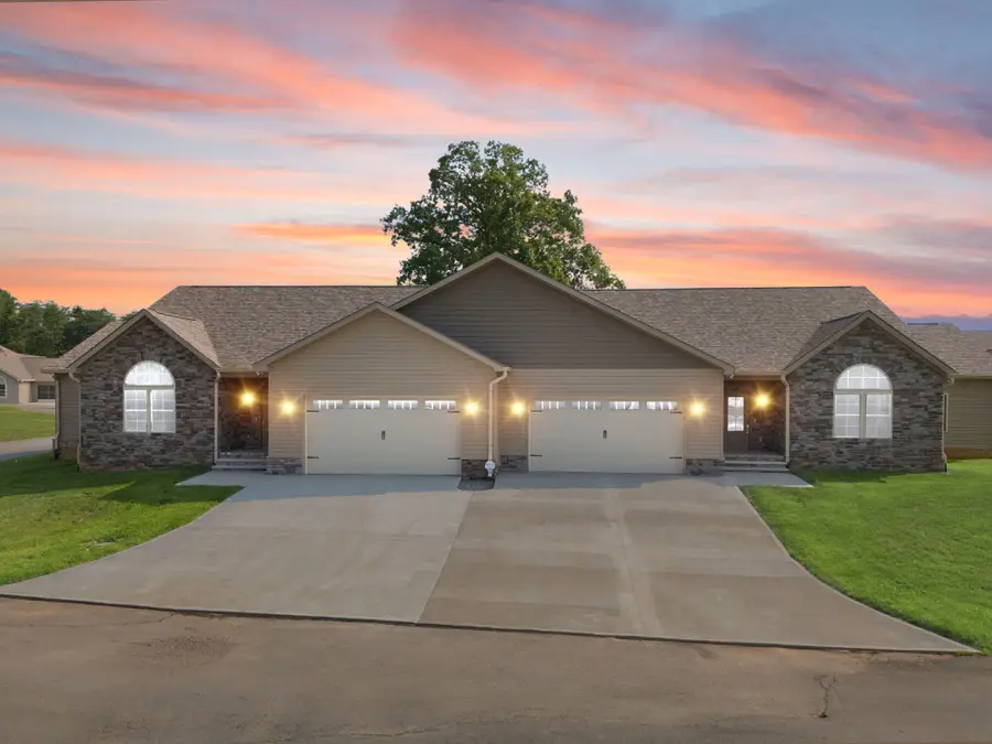 118 A W Canterbury Drive, Bronston, KY 42518 - Image #2