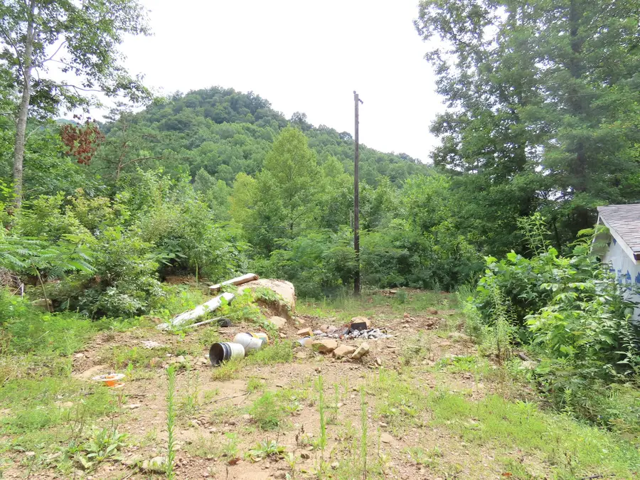 5872 N Us Hwy 119, Baxter, KY 40806 - Image #3