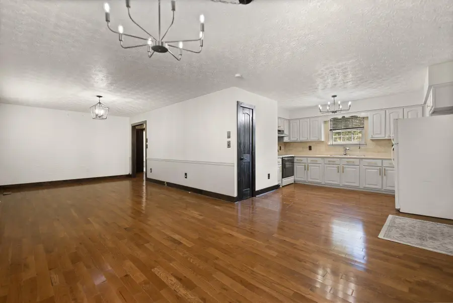 15 Reece Boulevard, Pineville, KY 40977 - Image #3