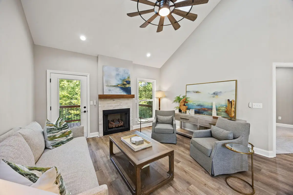 230 Sugartree Lane, Versailles, KY 40383 - #1