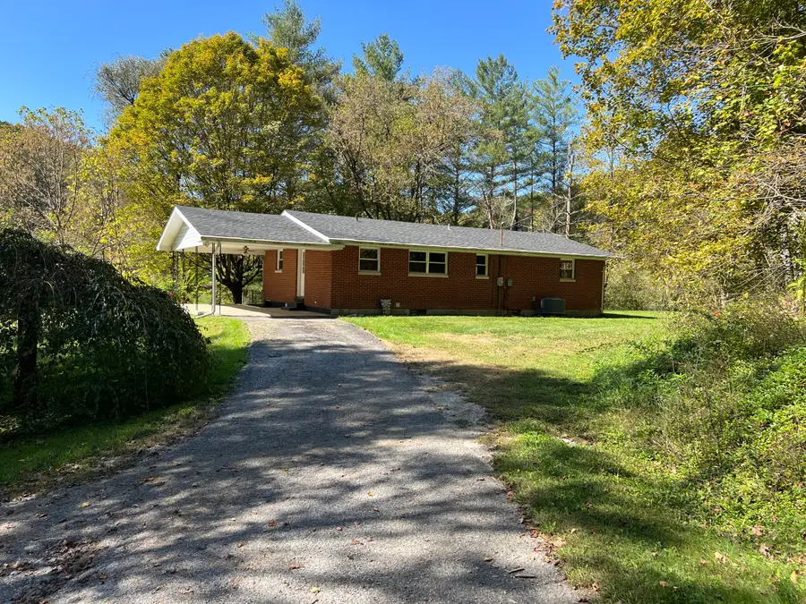 3034 Road, McKee, KY 40447 - Image #2