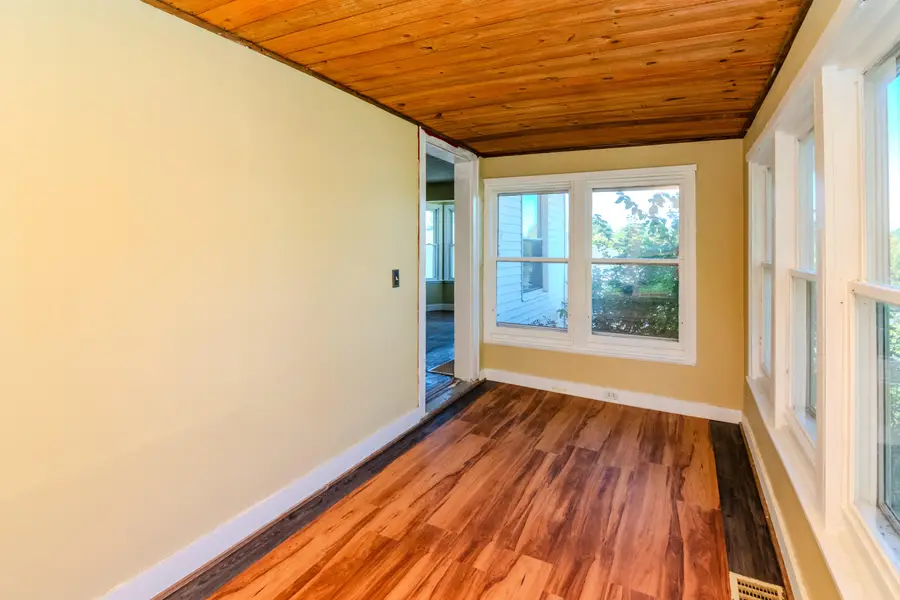 707 Poplar Street, Ravenna, KY 40472 - Image #2