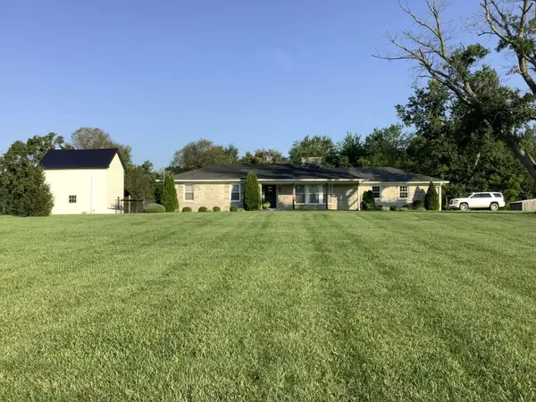 95 Mundys Landing Road, Versailles, KY 40383