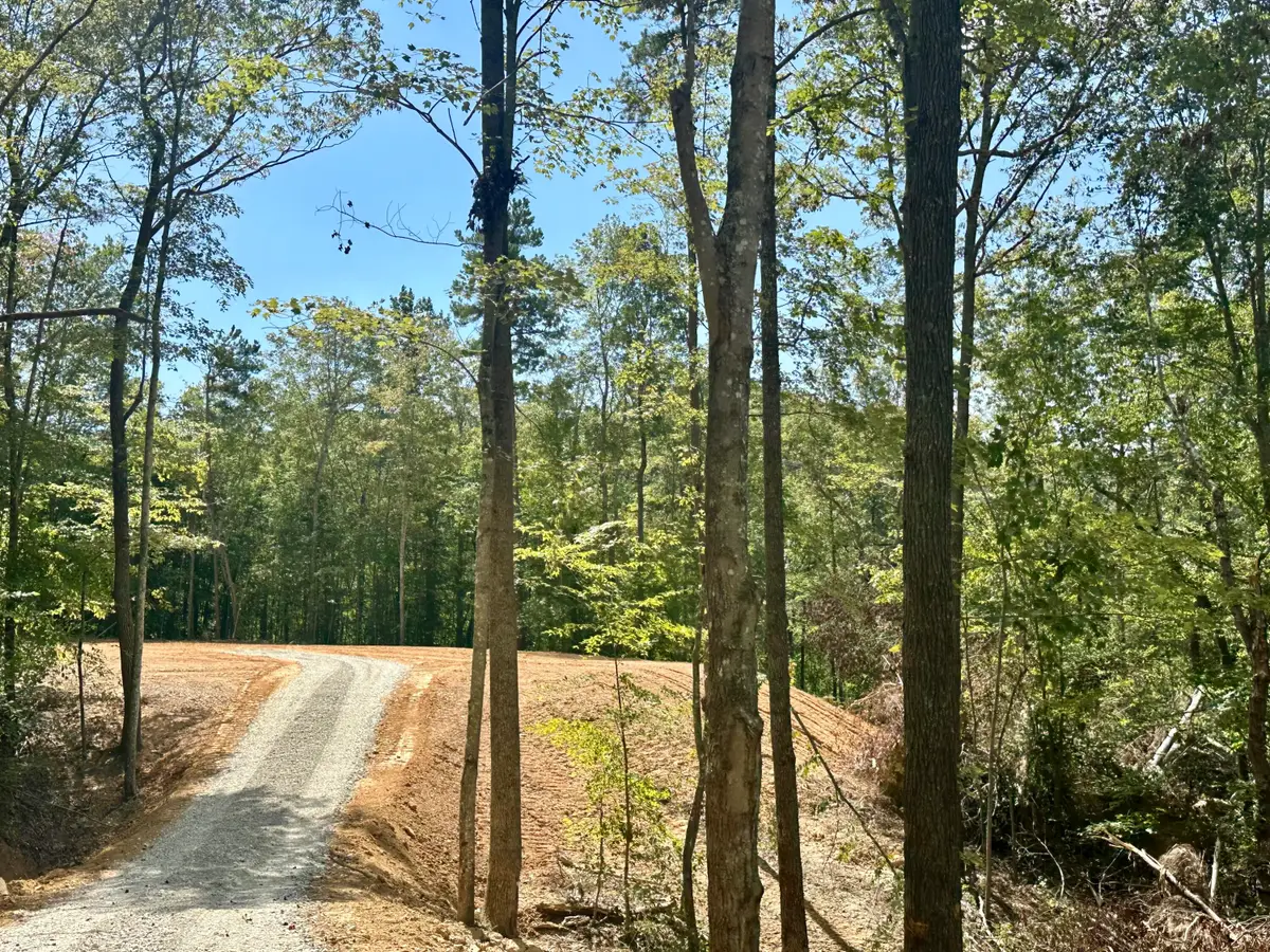 424    tract 2 W 577 Highway, Manchester, KY 40962 - Image #1