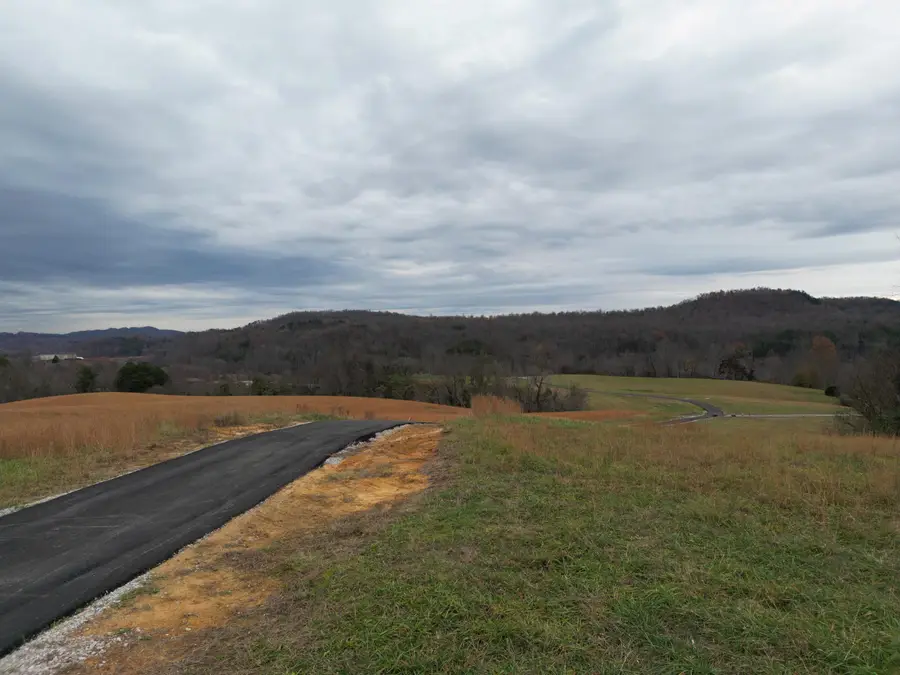 999 Meadowstone Way, Corbin, KY 40701 - Image #2