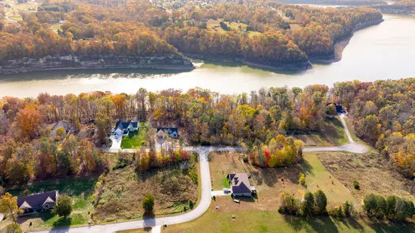 11 W Golden Island, Nancy, KY 42544