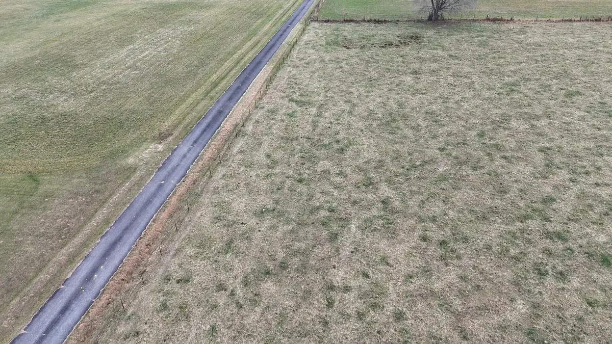 216 W Bernard Rd, Russell Springs, KY 42642 - Image #1