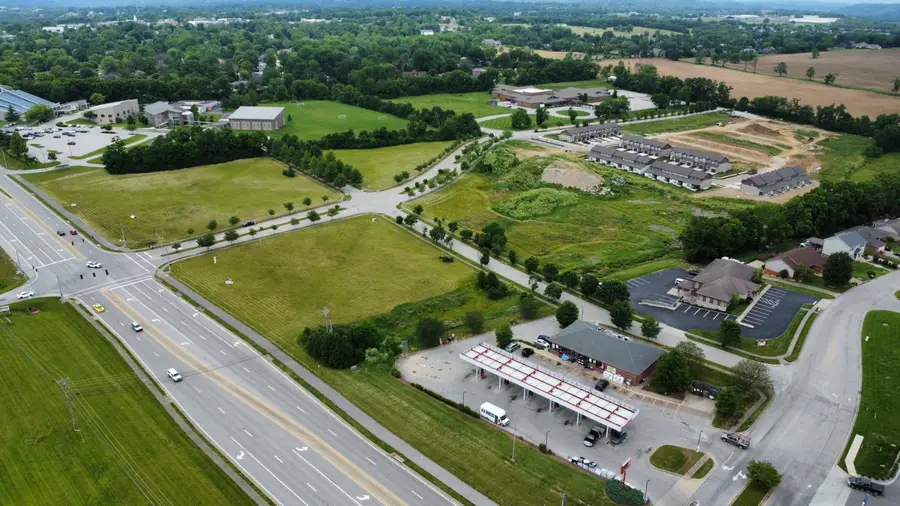 204 Copperleaf Boulevard, Frankfort, KY 40601 - Image #2