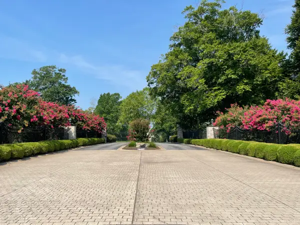 165/166 Wedge (stillwater Subd) Way, Russell Springs, KY 42642