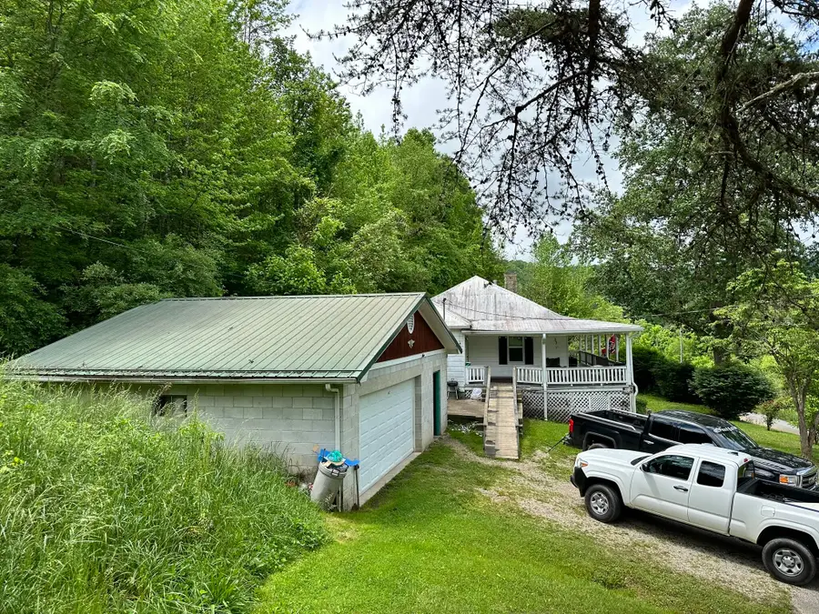 4662 Canoe, Jackson, KY 41339 - Image #2