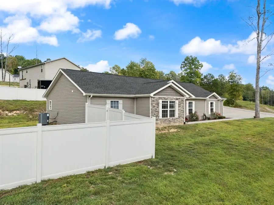 28 Malibu Drive, Corbin, KY 40701 - Image #3