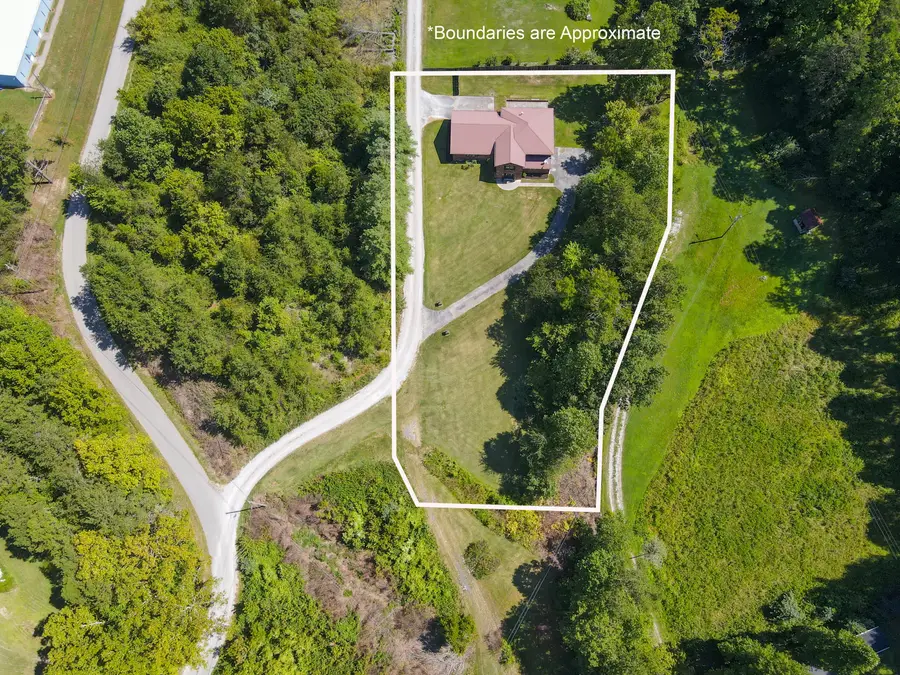 180 Calanna Estate Road, Manchester, KY 40962 - Image #2