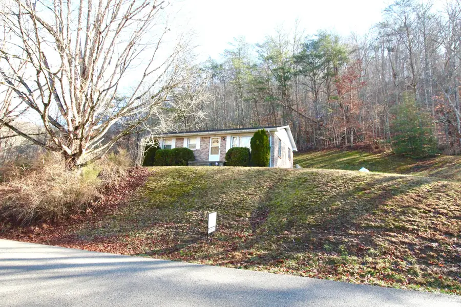 68 Star Gap Road, Stanton, KY 40380 - Image #2