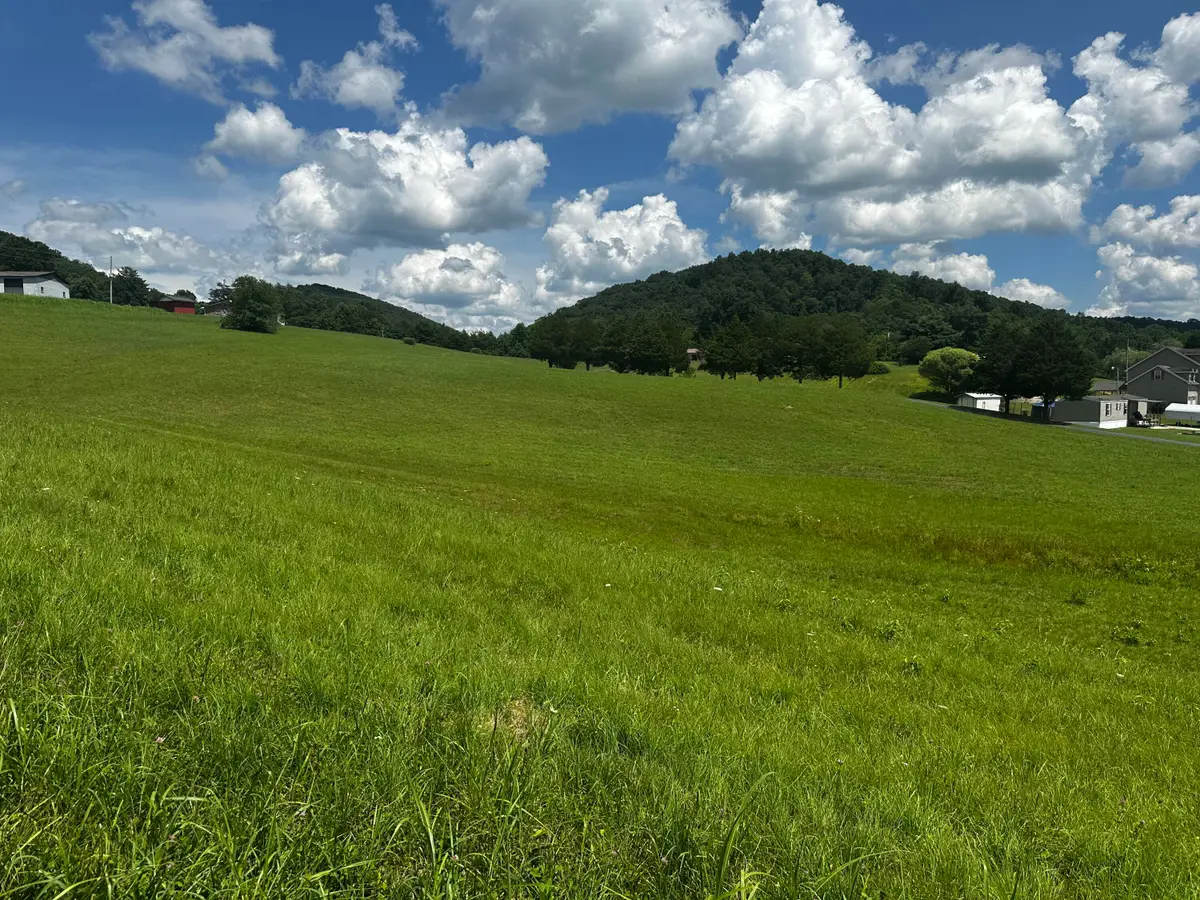 9999 Cannon Lake Road, Cannon, KY 40923 - Image #1