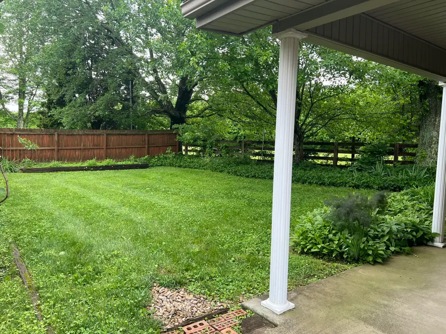222 Peachbloom Hill Road, Berea, KY 40403 - Image #3