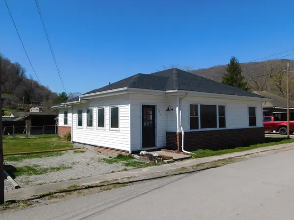 101 Dizney, Evarts, KY 40828