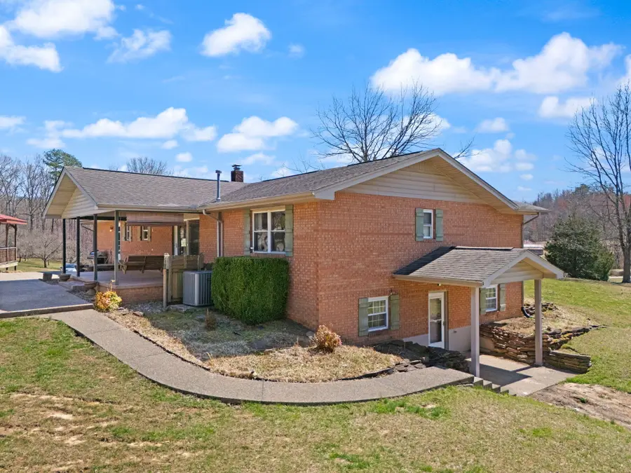 1034 New Zion Road, Williamsburg, KY 40769 - Image #3