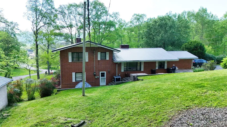 513 Sharp Gap Road, Barbourville, KY 40906 - Image #2