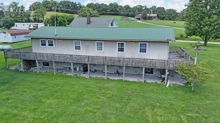 5749 Mount Zion Road, East Bernstadt, KY 40729 - Image #2