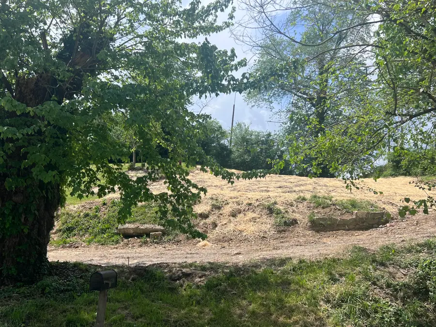 526 Balmoral Road, Middlesboro, KY 40965 - Image #2