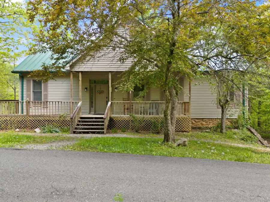 74 Clover Leaf Circle, Burnside, KY 42519 - Image #3