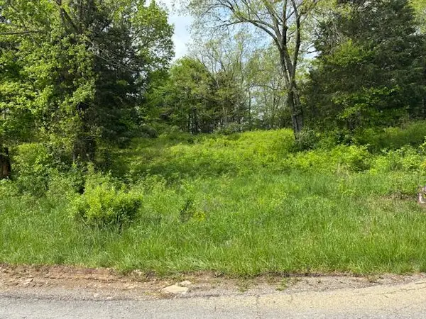 31 Crescent Court, Lawrenceburg, KY 40342