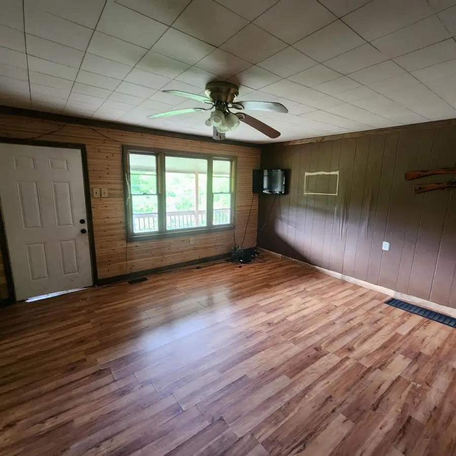 26 Todd Street, Livingston, KY 40445 - Image #3