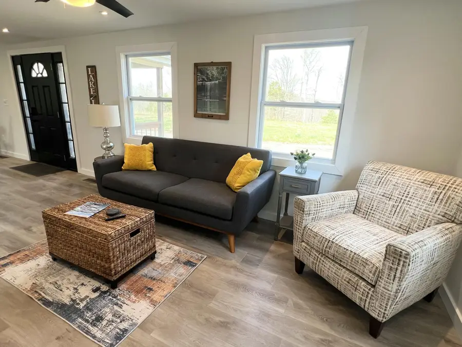 819 Scotts Chapel Road, Jamestown, KY 42629 - #3