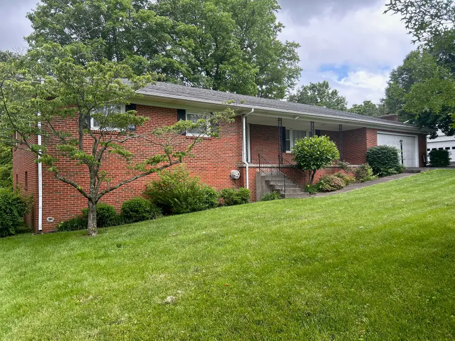 407 Clintonville Road, Paris, KY 40361 - Image #3