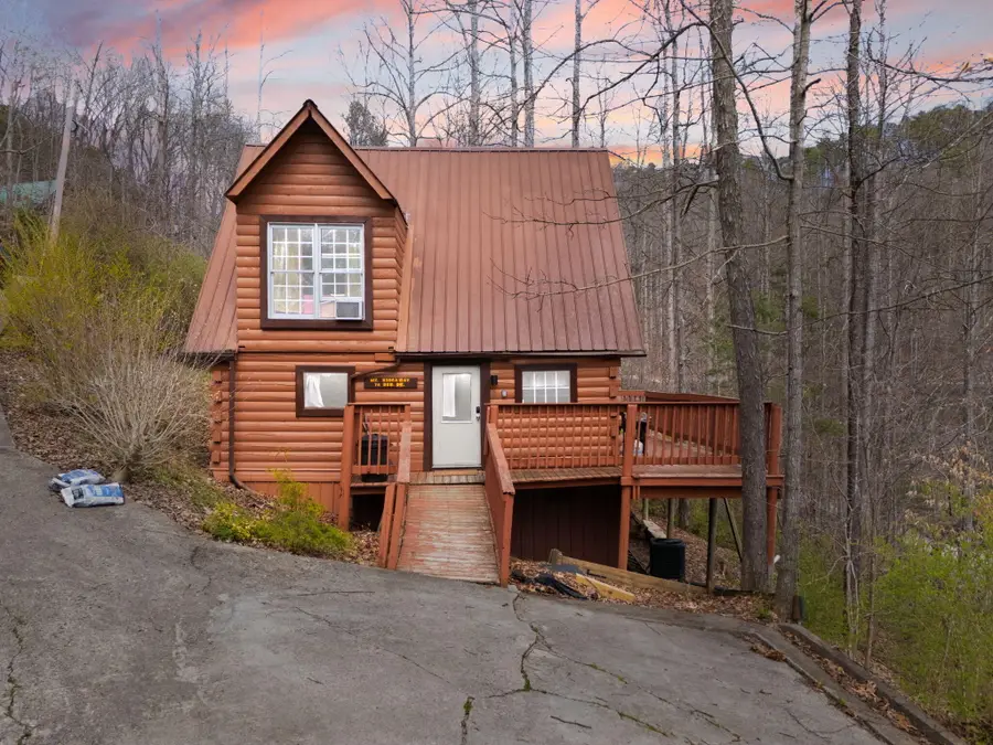 99 Debbie Lane, Slade, KY 40376 - Image #2