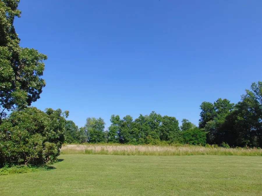 106 W Meigs Lane, Junction City, KY 40440 - Image #2