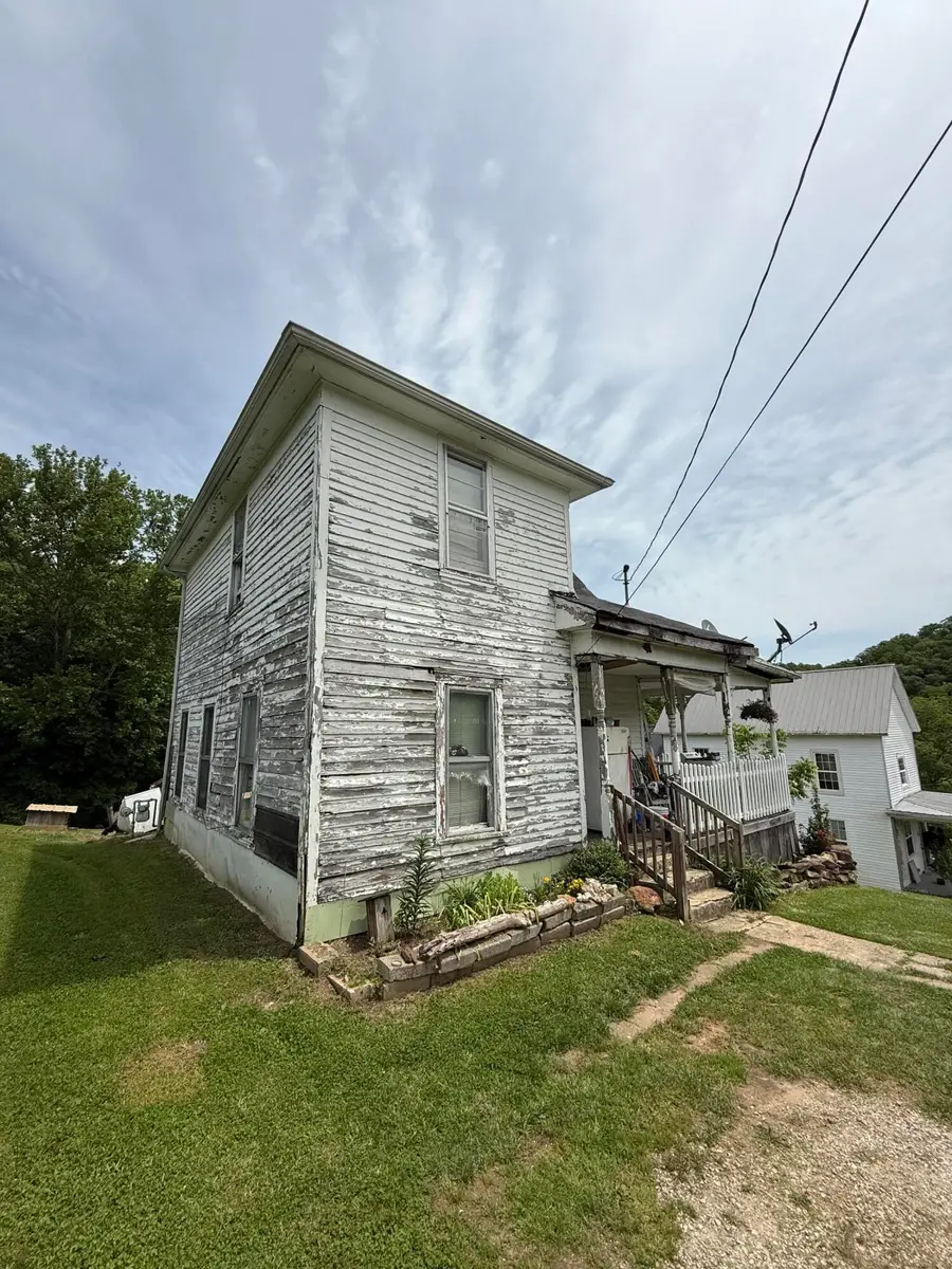 260 E Center Street, Beattyville, KY 41311 - Image #2
