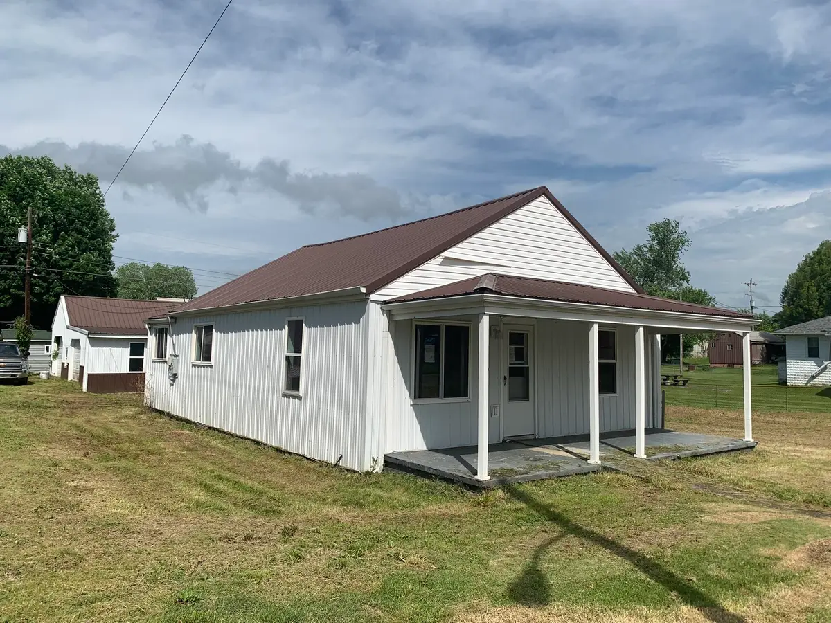 901 Eastern Avenue, Worthington, KY 41183 - #1