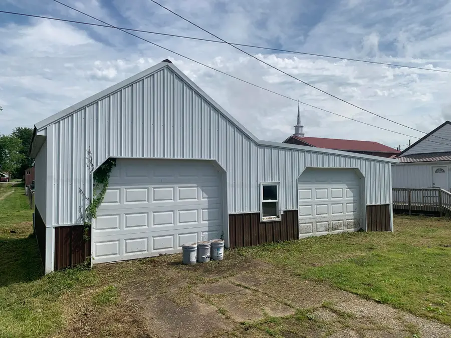 901 Eastern Avenue, Worthington, KY 41183 - #3