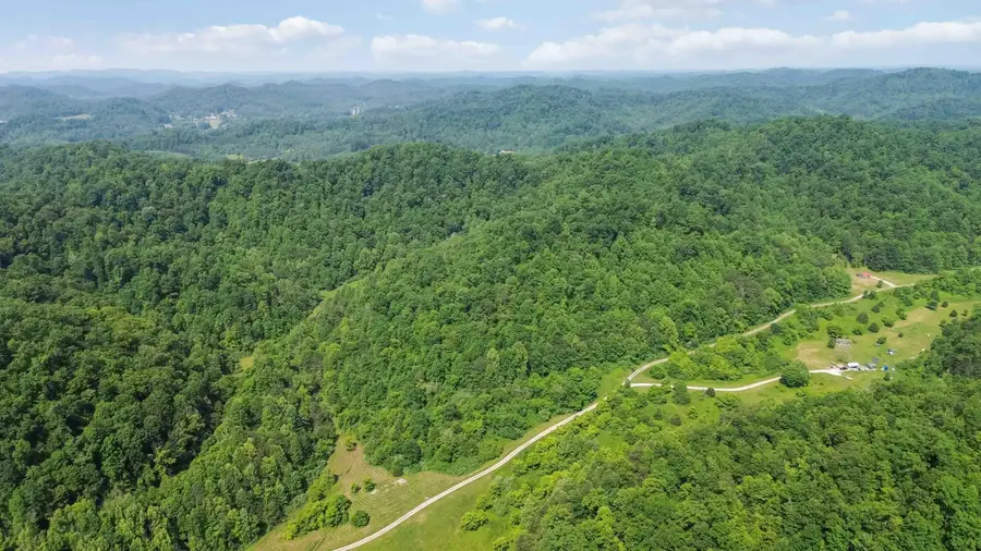 14 Lewis And Collins Road, Manchester, KY 40962 - Image #2