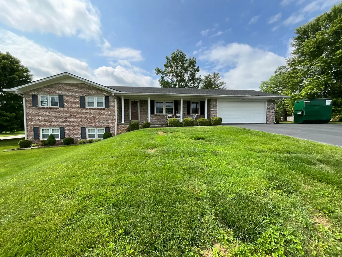 110 Maplewood Drive, Somerset, KY 42501 - #1