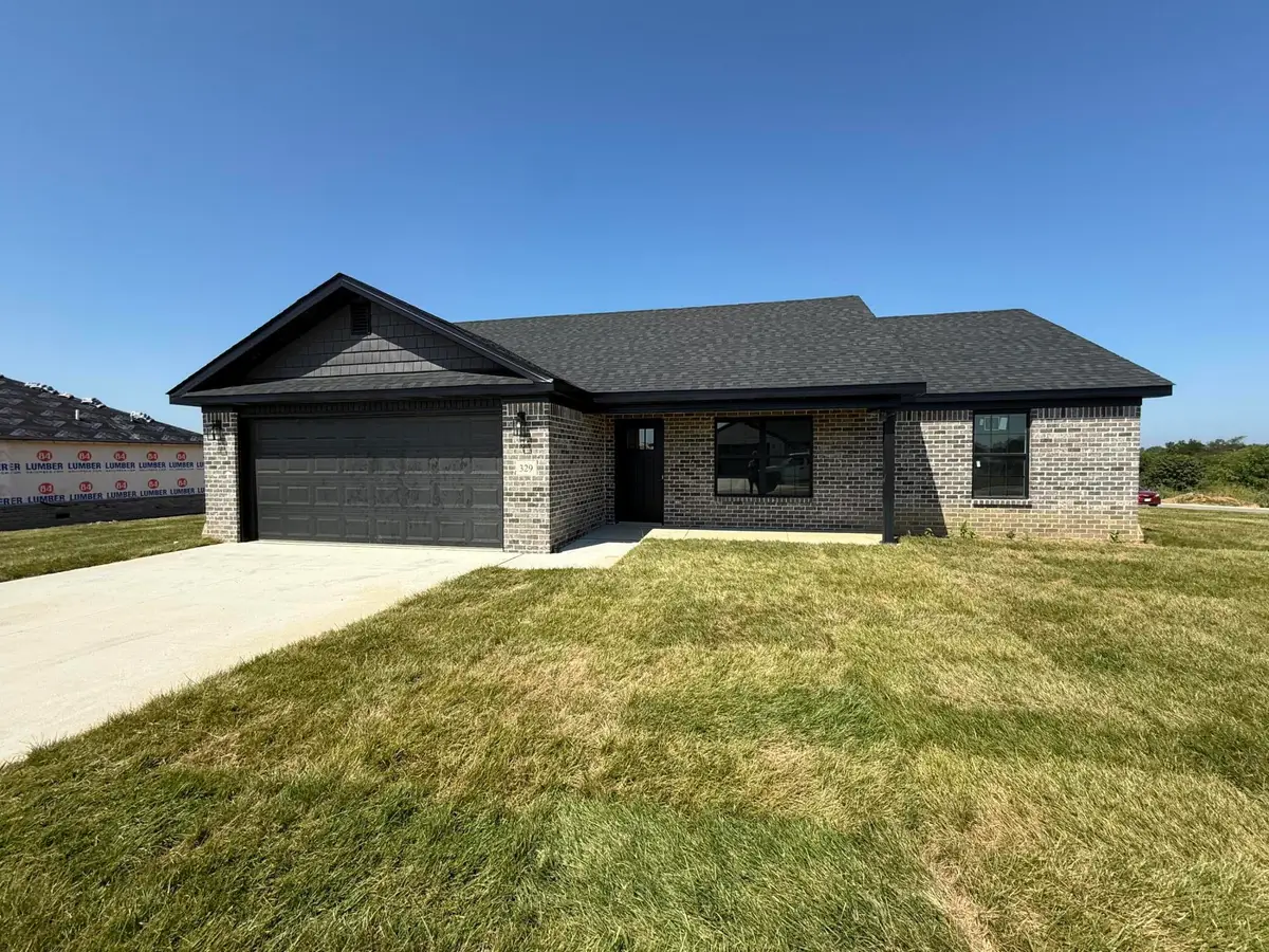 329 Whitley Way, Berea, KY 40403 - Image #1