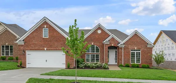 393 Weston Park, Lexington, KY 40515