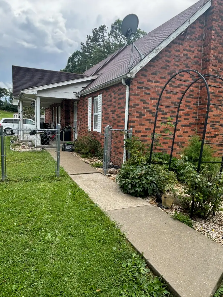 1847 Sinking Creek Road, London, KY 40741 - Image #2