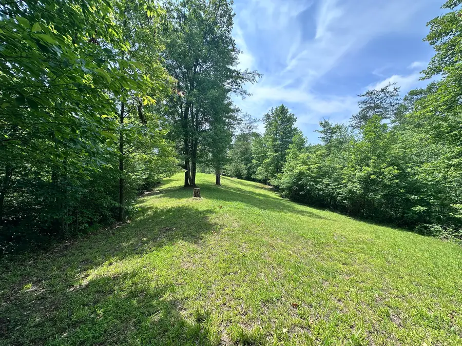 816 Flat Road, Campton, KY 41301 - #2