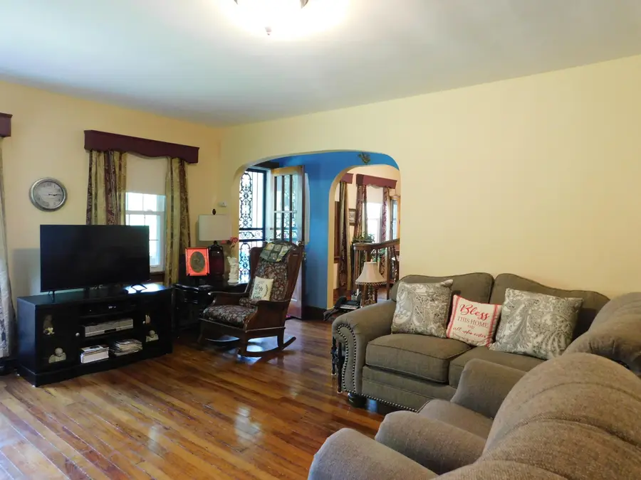 15718 Hwy 522, Cumberland, KY 40823 - Image #2